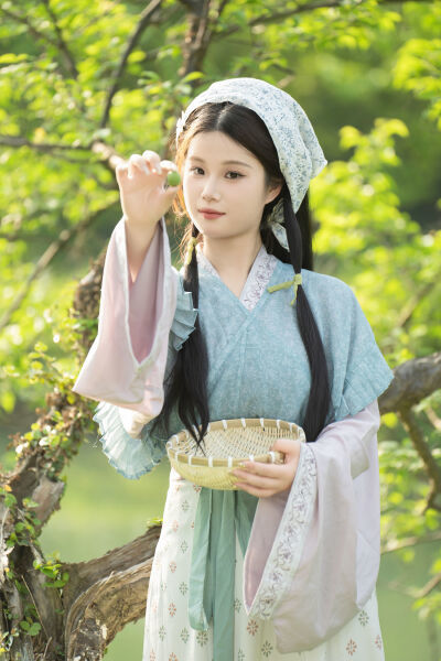 精品日韩美女一区二区三区