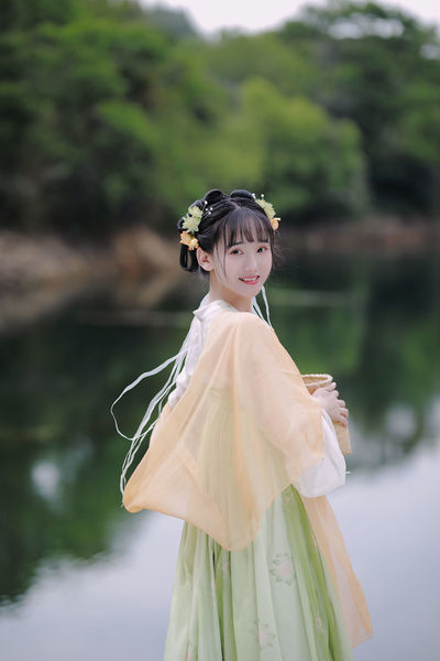 四虎成人精品一区二区免费网站