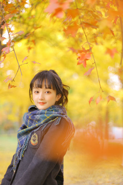 美女把尿囗扒开让男人添