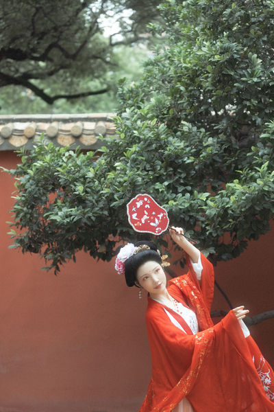 一个人看免费播放直播