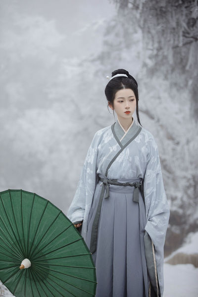 从指尖传出的热情未删减