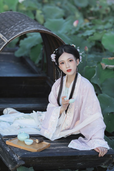 黑皮辣妹和好朋友做了